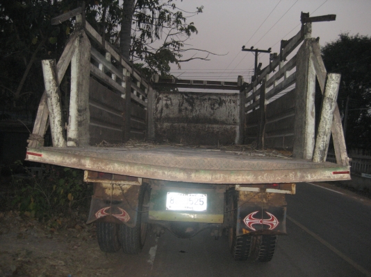 ITSUBISHI  527   220 แรง รถปี  35    ไม่โบ   875000