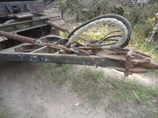 ISUZU FXZ 240 TURBO  หัวขายราคา  950,000 บาทค่ะ  หางพ่วงขายราคา   300,000  บาทค่ะ