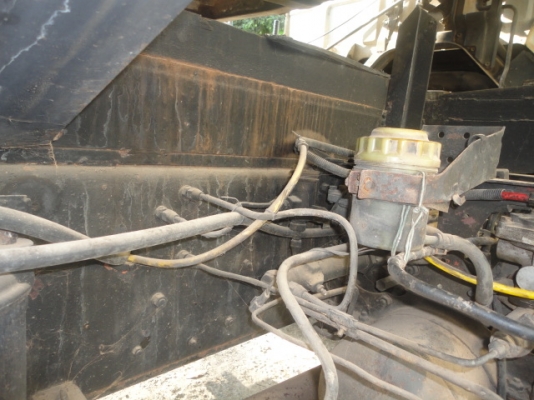 ISUZU FXZ 240 TURBO  หัวขายราคา  950,000 บาทค่ะ  หางพ่วงขายราคา   300,000  บาทค่ะ