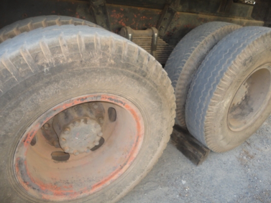 ISUZU FXZ 240 TURBO  หัวขายราคา  950,000 บาทค่ะ  หางพ่วงขายราคา   300,000  บาทค่ะ