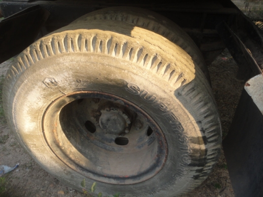 ISUZU FXZ 240 TURBO  หัวขายราคา  950,000 บาทค่ะ  หางพ่วงขายราคา   300,000  บาทค่ะ