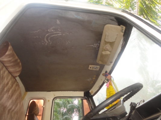 ISUZU FXZ 240 TURBO  หัวขายราคา  950,000 บาทค่ะ  หางพ่วงขายราคา   300,000  บาทค่ะ