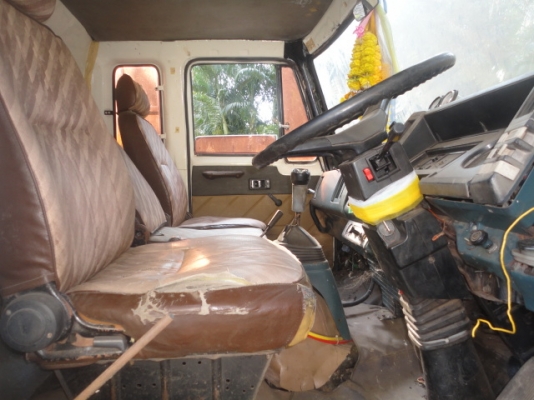 ISUZU FXZ 240 TURBO  หัวขายราคา  950,000 บาทค่ะ  หางพ่วงขายราคา   300,000  บาทค่ะ