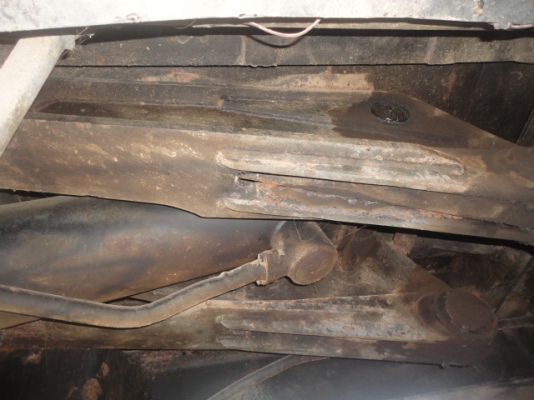 ISUZU FXZ 240 TURBO  หัวขายราคา  950,000 บาทค่ะ  หางพ่วงขายราคา   300,000  บาทค่ะ