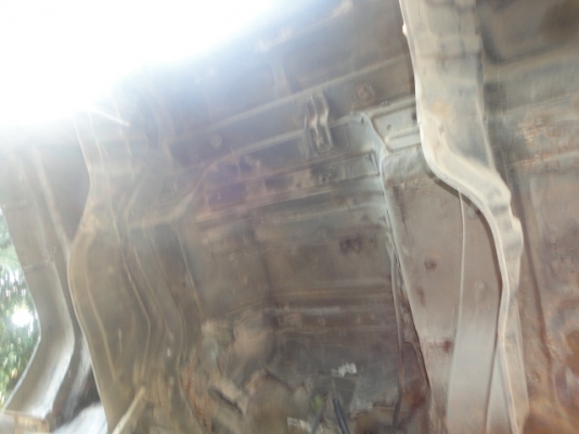 ISUZU FXZ 240 TURBO  หัวขายราคา  950,000 บาทค่ะ  หางพ่วงขายราคา   300,000  บาทค่ะ