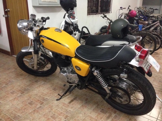 ขาย sr 400 ปี 98  พร้อมออกทริป