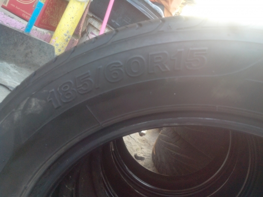 ขายยางfirestone tz-700 185-60-15 ปี11ดอกเต็มสวยๆ