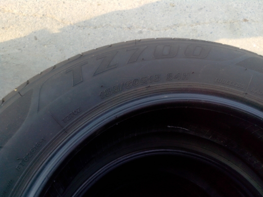 ขายยางfirestone tz-700 185-60-15 ปี11ดอกเต็มสวยๆ