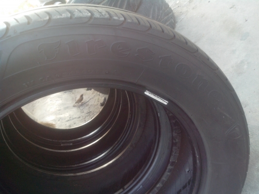 ขายยางfirestone tz-700 185-60-15 ปี11ดอกเต็มสวยๆ