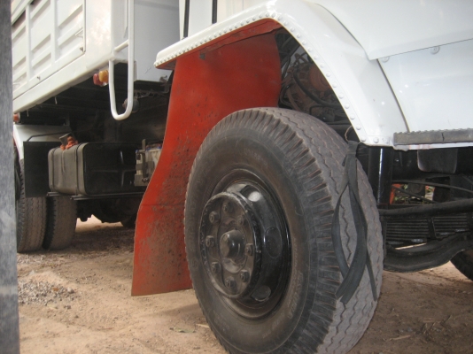 ISUZU   2 เพลา  195 แรง เทอร์โบ 1,450,000 บาท