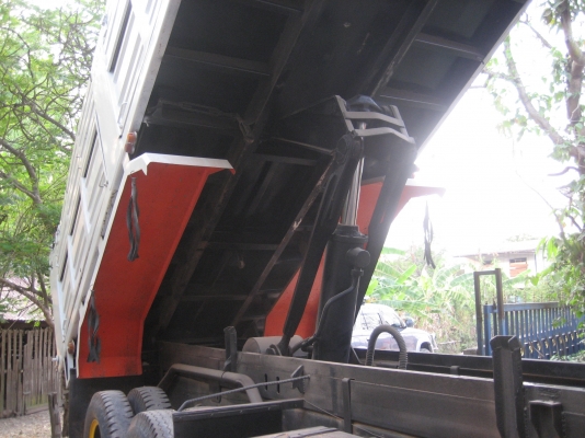 ISUZU   2 เพลา  195 แรง เทอร์โบ 1,450,000 บาท