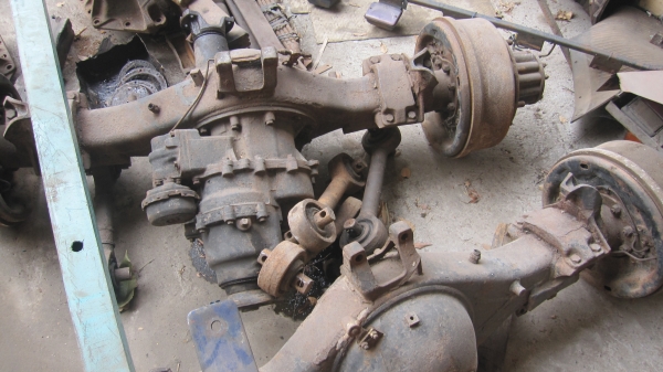 เฟืองท้าย เพลาโบกี้ แหนบ ชุดช่วงล่าง 2 เพลา  ร็อกกี้เล็ก ครบชุด