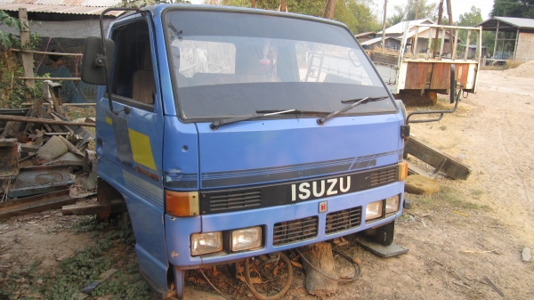 ฝากขายหัวรถอีซูซุหัวเล็กสภาพดีตามรูป