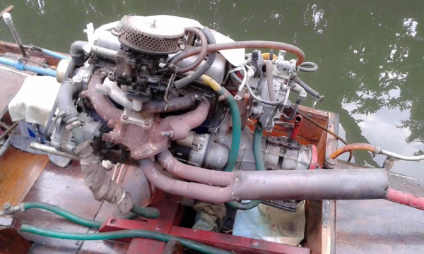 ขายเรือไม้สักขนาด 4 วา พร้อมเครื่องยนต์ติดแก๊ซ เรียบร้อยแล้ว สภาพพร้อมใช้