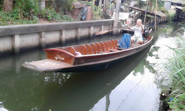 ขายเรือไม้สักขนาด 4 วา พร้อมเครื่องยนต์ติดแก๊ซ เรียบร้อยแล้ว สภาพพร้อมใช้