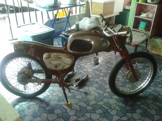 ลดๆๆๆๆ ด่วนๆ ขาย ตามรูป เลยคับ ขายๆ 2000 ลองดู คับ หาเครื่องไม่ได้ เลยขายดีกว่าคับ