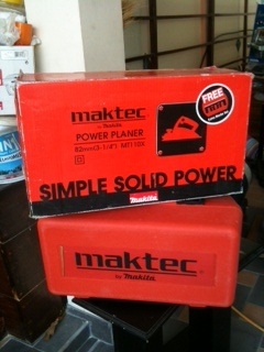 ขายกบไฟฟ้า Maktec MT110x 750w