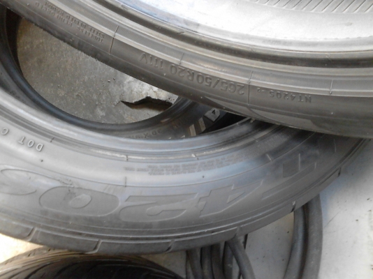 NITTO NT420S 265/50/20  มี 2 เส้น  TEL.081-427-3941