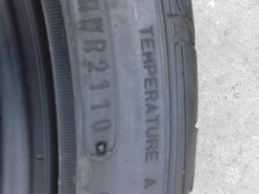 225/40R18 DUNLOP SP SPORT LM703  มี ชุด 4 เส้น