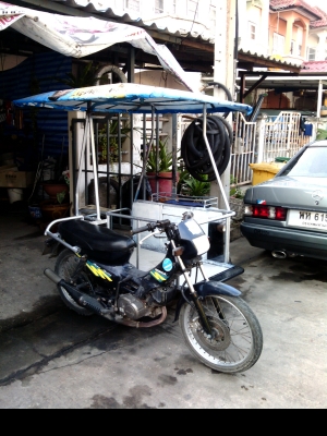 ขายพ่วงข้าง'honda nova ''s  12500