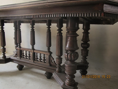 ขายโต๊ะแอนติคเก่าโบราณ ไม้ชิงชันแท้ๆทั้งตัวหนาๆ