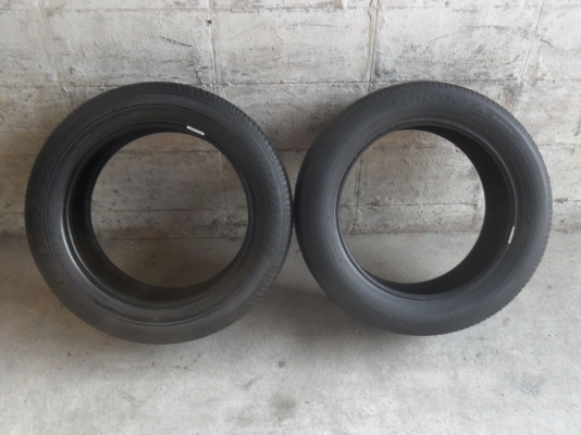 ยาง BRIDGESTONE 215/55R17 ปี09 สวยๆ 1 คู่ ราคา 1350 บาท