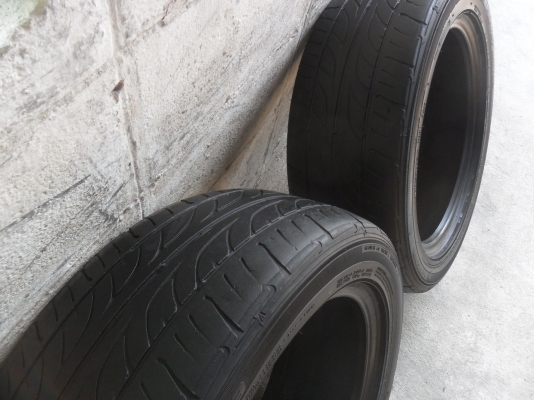 ยาง DUNLOP 215/55R17 ปี10 สวยๆ 1 คู่ ราคา 1150 บาท ยาง DUNLOP 215/55R17 ปี10 สวยๆ 1 คู่ ราคา 1150 บาท