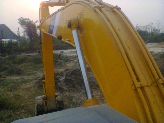 ขายด่วน kobelco 200 sk07 ไมีมีเล่ม รถสวยไม่มีรอยแตก ต่อรองได้ 080-1253450