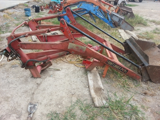 ขายและ รับติดตั้ง ชุดบุ้งกี้ตักหน้า สำหรับรถไถทุกรุ่นทุกยี่ห้อ