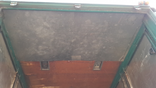 ขายตู้ ถอดจากHINO FC 5.5เมตร ขายตู้ ถอดจากHINO FC 5.5เมตร