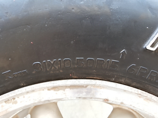 ม้ากระโดด4ขอช่องสั้น4×4คานแข็งLN65หน้า-หลัง เกีนร์RN36แท้ ม้ากระโดด4ขอช่องสั้น4×4คานแข็งLN65หน้า-หลัง เกีนร์RN36แท้