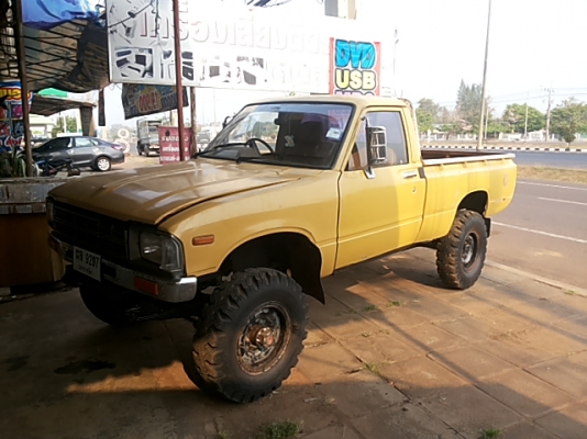 ม้ากระโดด4ขอช่องสั้น4&times;4คานแข็งLN65หน้า-หลัง เกีนร์RN36แท้