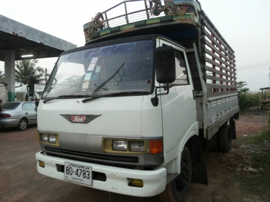 รถบรรทุก 6 ล้อใหญ่ HINO ปี2534  รุ่นKM77 ราคา330,000 บ.