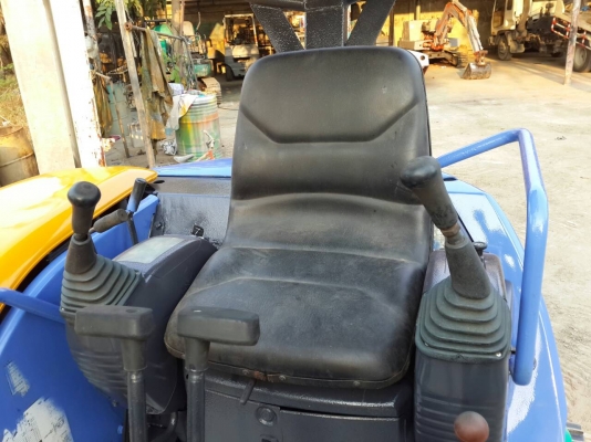 ขาย รถขุด KOMATSU รุ่น PC35MR   แทร็กเหล็ก มือสองญี่ปุ่น