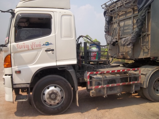 ขายดาวน์ HINO MEGA 320 หัวลาก ลูก 3 เพลา ราคา 1,900,000