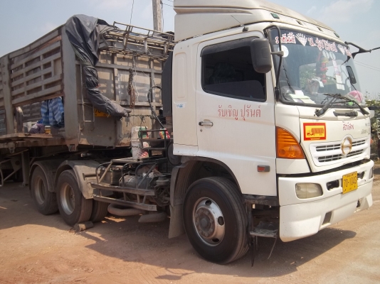 ขายดาวน์ HINO MEGA 320 หัวลาก ลูก 3 เพลา ราคา 1,900,000
