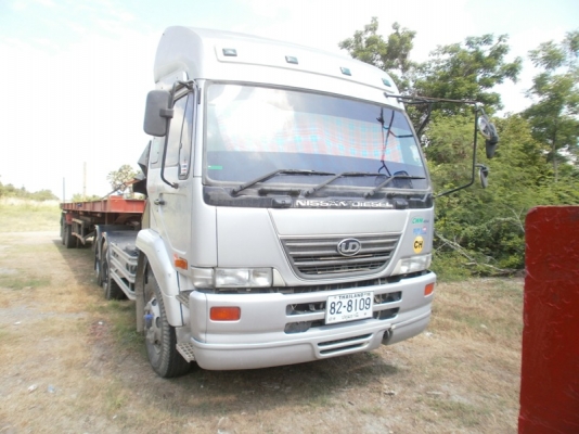 ขายหัวลาก UD พร้อม หางพื้นเรียบ