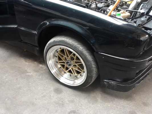 ขายBMW e30 เครื่องsr20 ต่อมาครับ