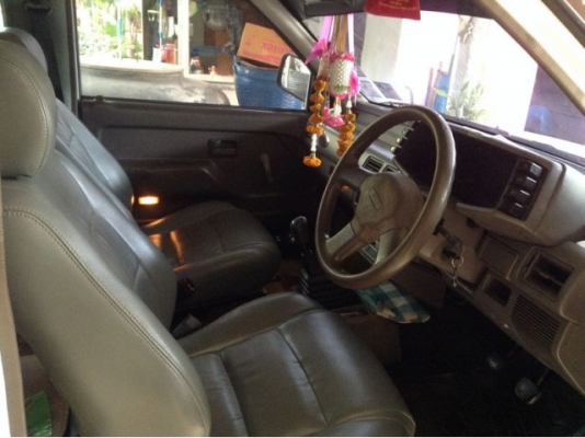Isuzu 2.5 SL 4ประตู โฉม TFR ปี 91-97 Isuzu 2.5 SL 4ประตู โฉม TFR ปี 91-97