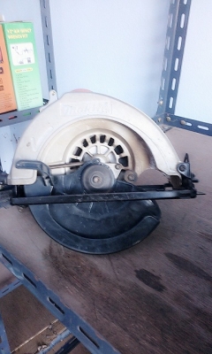 ขายเลื่อยวงเดือน maktec mt580