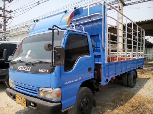 6 ล้อกลาง  ISUZU NQR 120 แรงม้า *ยาว 5.50ม.* รถสวยเดิม+สวยจริง  *รถห้างแท้* คัชซีใหญ่ *