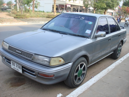 ขายรถเก๋ง toyota โดเรม่อน ปี90