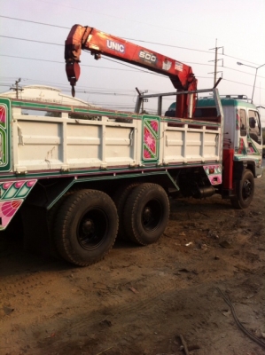 ISUZU เดกก้า 195 สองเพลา ติดเครน 5 ตัน 10 ล้อ