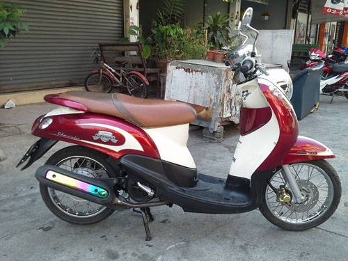 Fino ปี 54 สีแดง ครีม ท่ออาร์ม สีสวย เครื่องเดิมแน่นๆ เอกสารครบ Fino ปี 54 สีแดง ครีม ท่ออาร์ม สีสวย เครื่องเดิมแน่นๆ เอกสารครบ