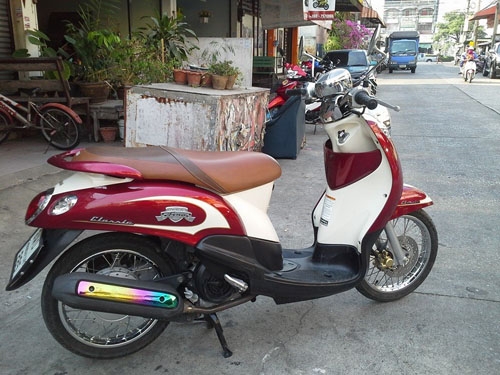 Fino ปี 54 สีแดง ครีม ท่ออาร์ม สีสวย เครื่องเดิมแน่นๆ เอกสารครบ Fino ปี 54 สีแดง ครีม ท่ออาร์ม สีสวย เครื่องเดิมแน่นๆ เอกสารครบ