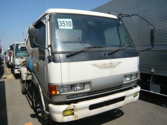 รถโม่ปูนเก่านอก