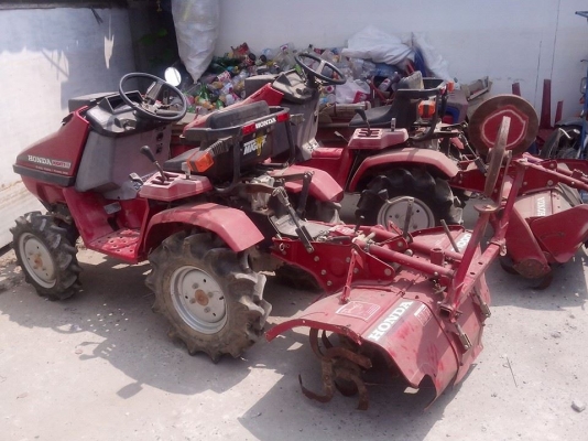 ขาย รถพรวนดินเเบบนั่งขับ 2 คัน เก่าญี่ปุ่น จัดส่งได้ครับ