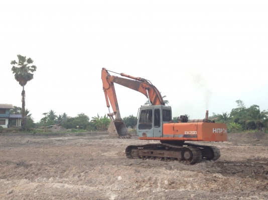 ขายแม็คโคร ฮิตาชิ ex200 ราคา700000บาท สนใจติดต่อ089-4370516 ขายแม็คโคร ฮิตาชิ ex200 ราคา700000บาท สนใจติดต่อ089-4370516