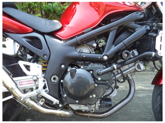 --------------  คนดีขี่ฮอนด้า คนบ้าขี่ Suzuki SV400 ปี2002 --------------