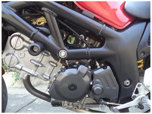 --------------  คนดีขี่ฮอนด้า คนบ้าขี่ Suzuki SV400 ปี2002 --------------